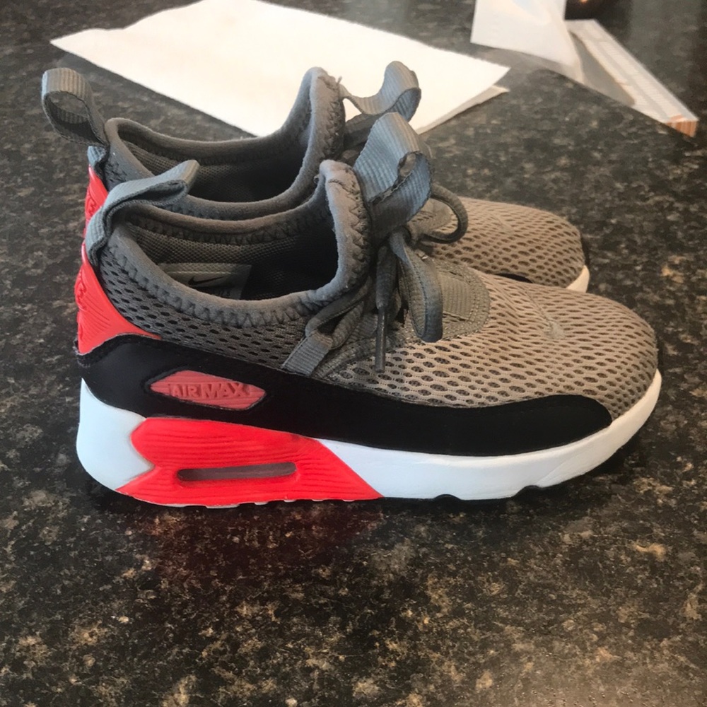 Nike air max boys shoes size 11.5